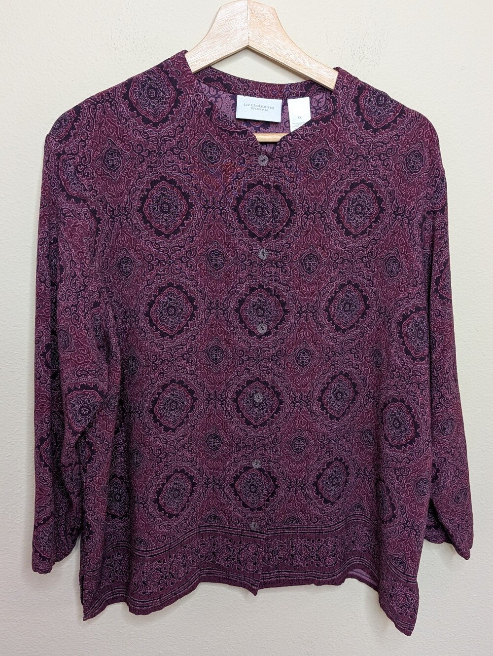 Liz Claiborne Woman Burgundy Medallion Print Blouse 1X Button Front